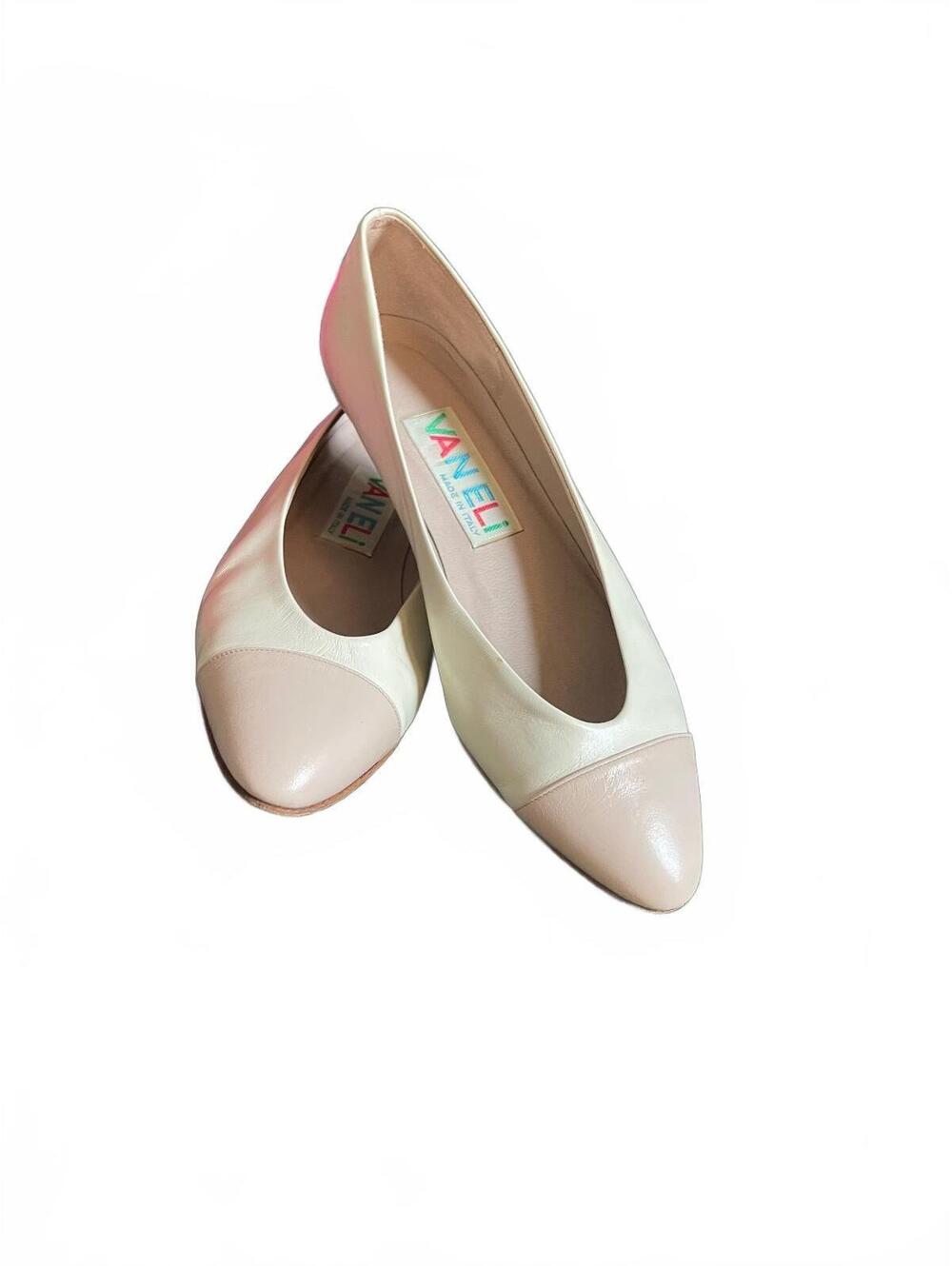 Vintage 90s VANELI Two-Tone Leather Flats Size 6M